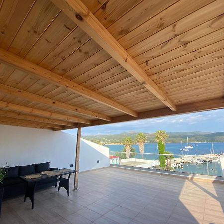 Medusa Luxury Apartments Finikounta Exterior photo