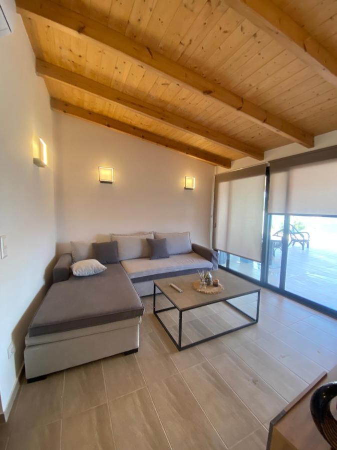 Medusa Luxury Apartments Finikounta Exterior photo