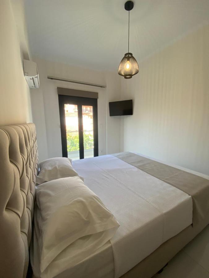 Medusa Luxury Apartments Finikounta Exterior photo