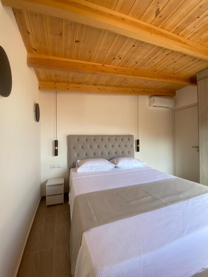 Medusa Luxury Apartments Finikounta Exterior photo