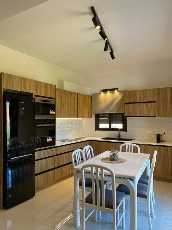 Medusa Luxury Apartments Finikounta Exterior photo